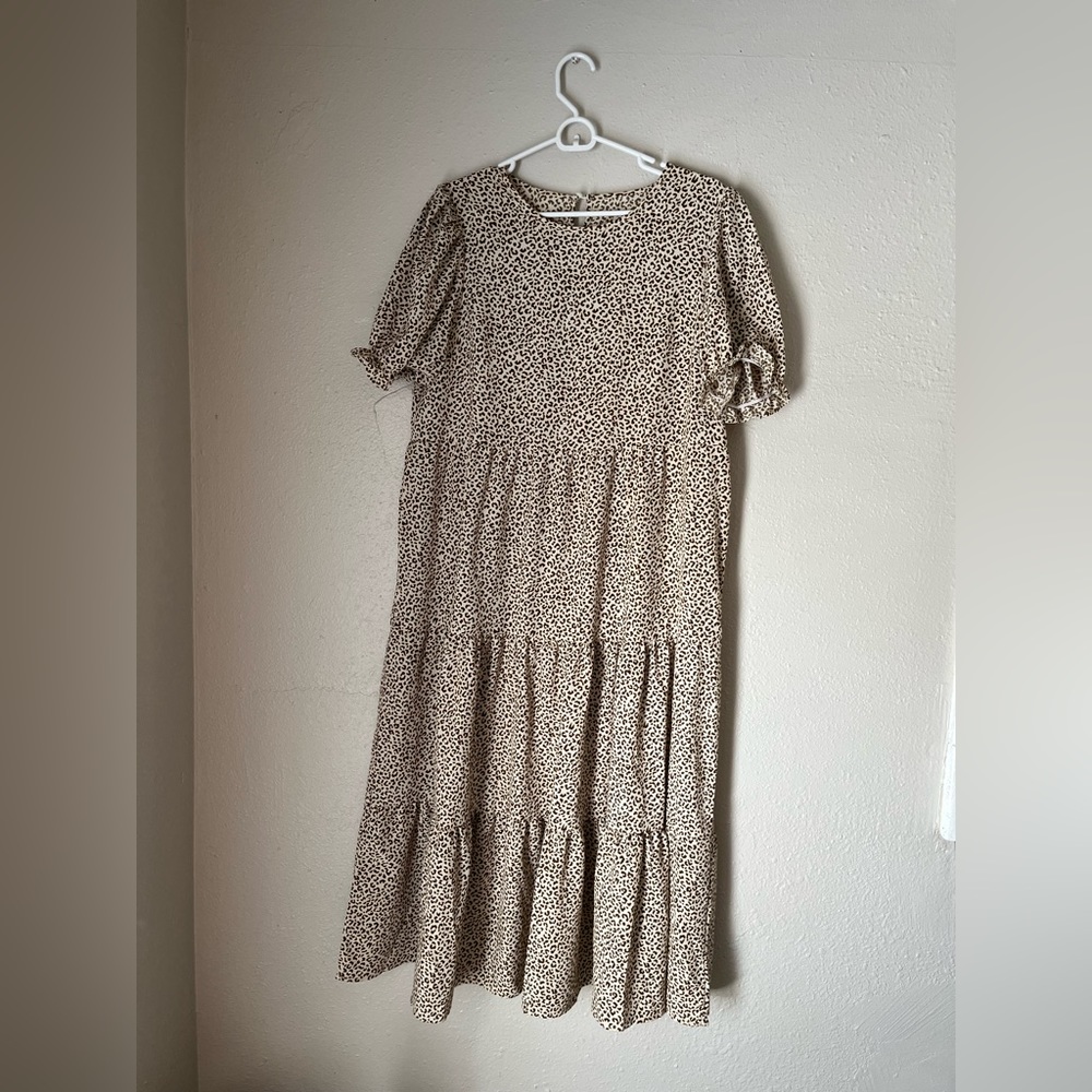 Cheetah, print neutral women’s dress with keyhole back